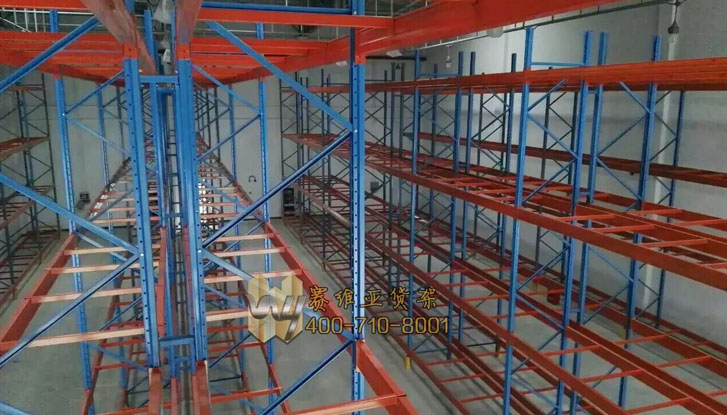 賽維亞貨架與國(guó)有大型建筑施工企業(yè)的合作——高位重型橫梁式貨架