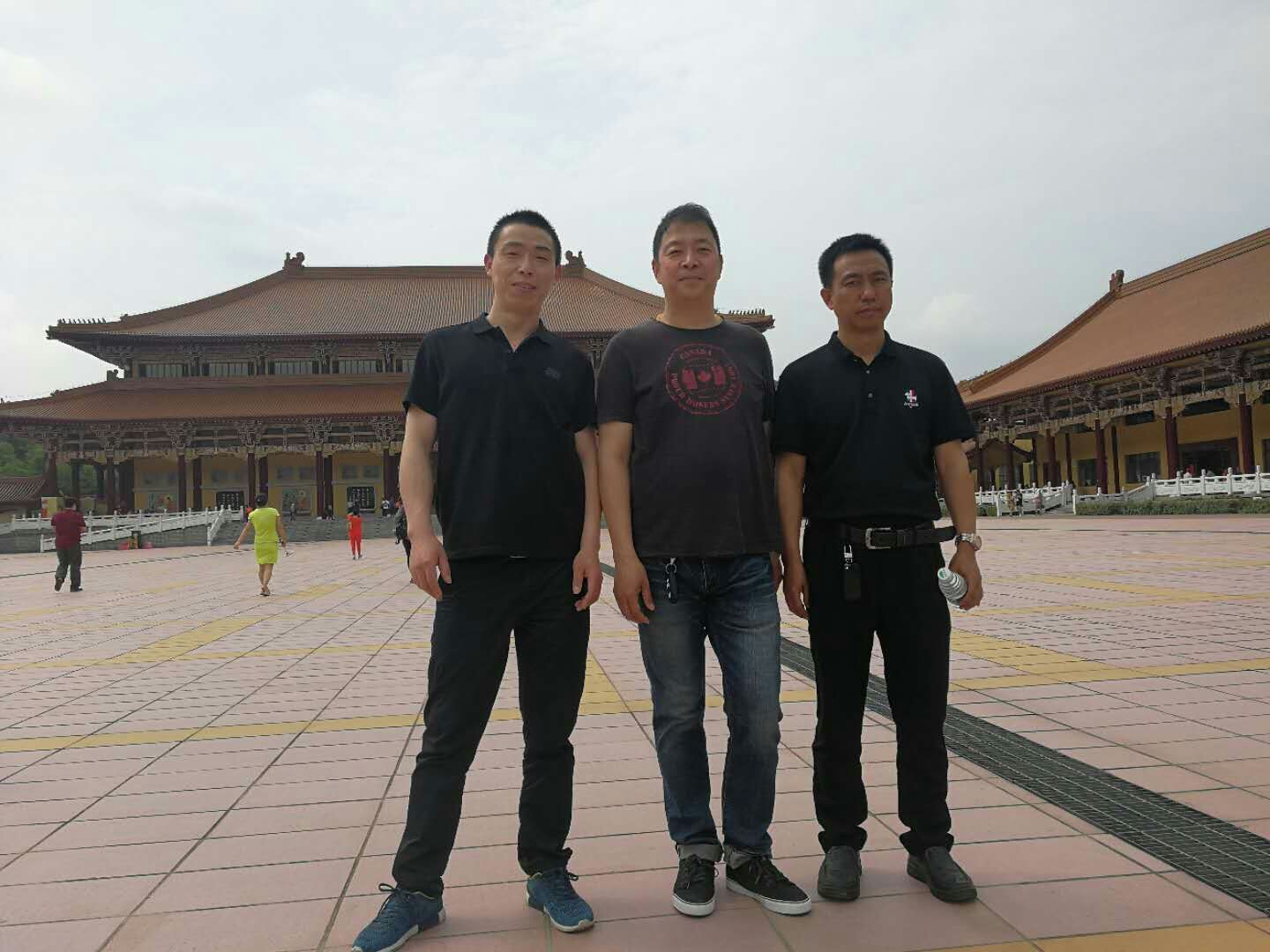 無錫賽維亞貨架周躍飛