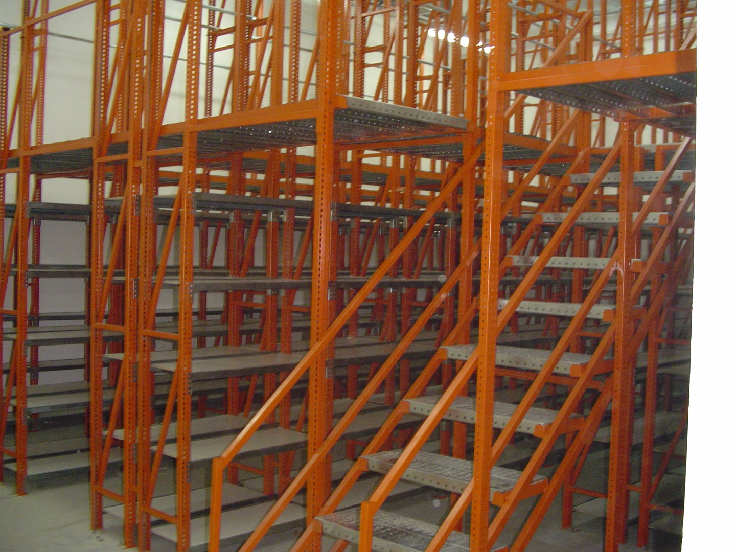 無錫鋼平臺，無錫閣樓貨架，無錫貨架廠家