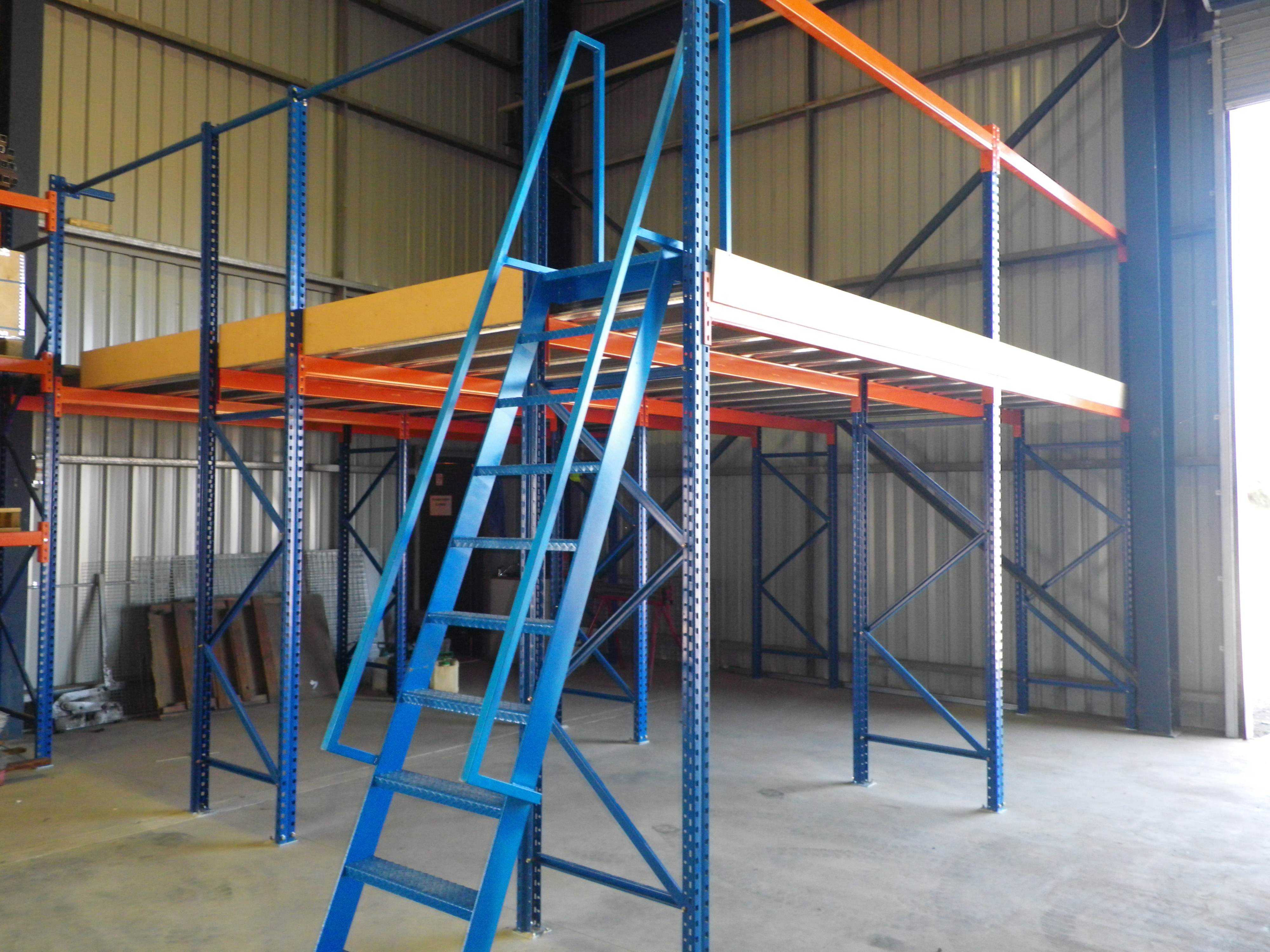 無錫閣樓貨架與鋼平臺,無錫貨架閣樓平臺詳細介紹,賽維亞貨架廠家